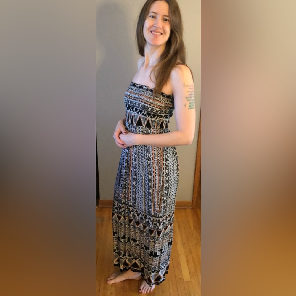 Maxi Dress. Size: S. Light and casual.